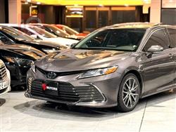 تۆیۆتا کامری